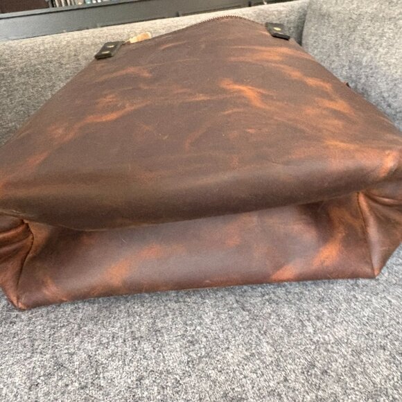 PLG Large Canyon Zip Tote - Picture 4 of 4